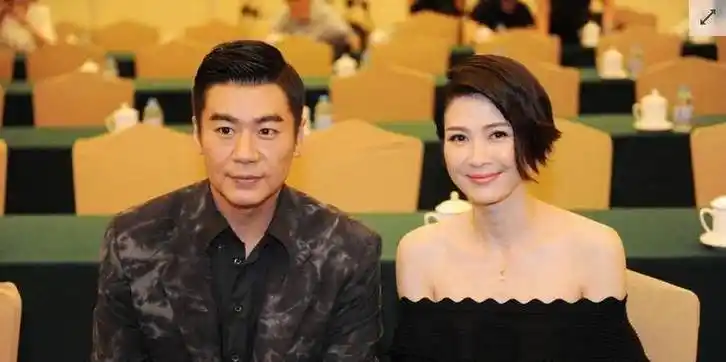 2011年,"李云龙"的老婆被身价50亿的富豪追求,果断与男友分手_童蕾