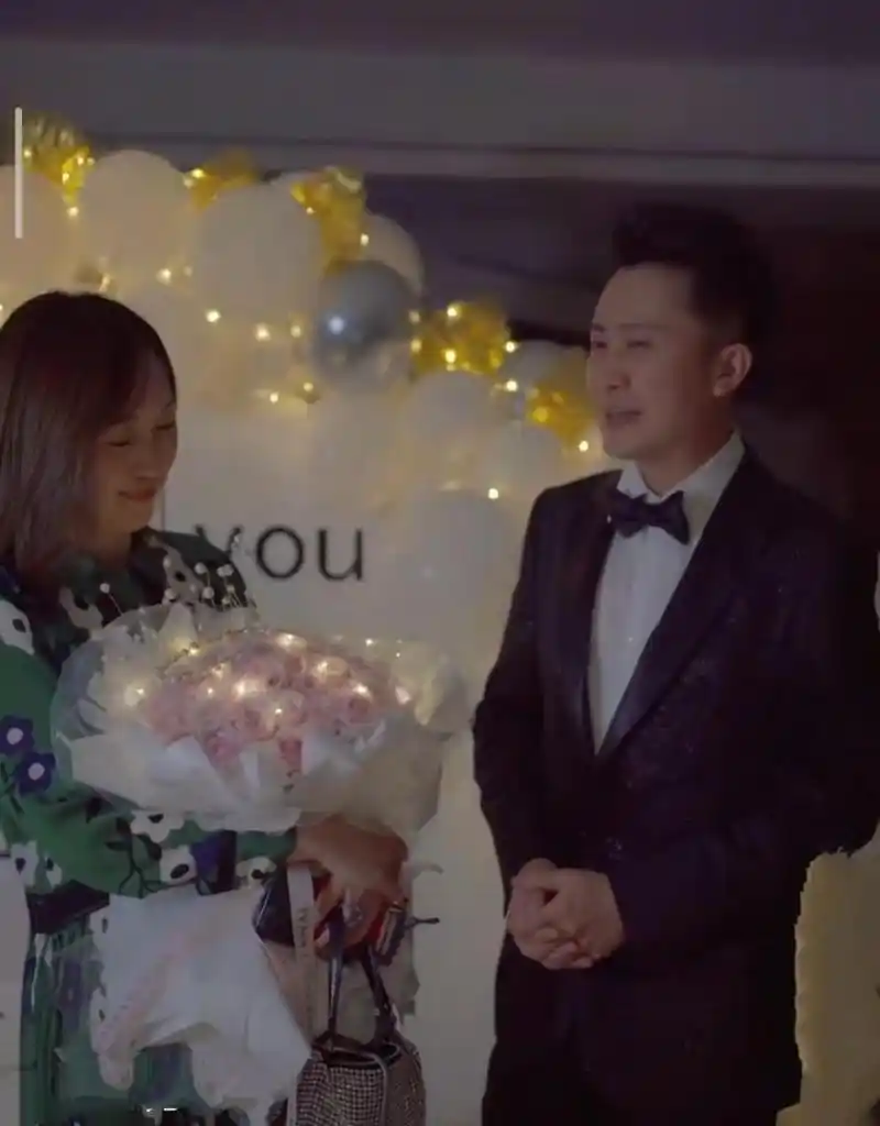 杨帆个人资料简介及 老婆 妻子(主持人杨帆:娶青梅竹马的妻子)