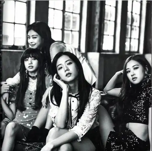 blackpink 新闻 1日晚,粉丝公开了blackpink最新发行