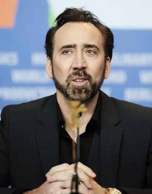 尼古拉斯·凯奇去《闪电侠》里演超人了?