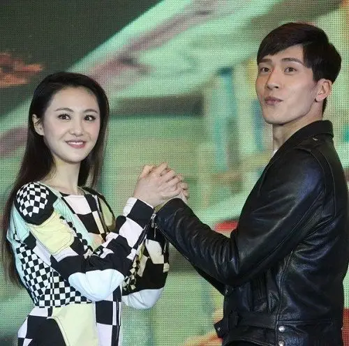 【图】郑爽井柏然歌曲不能忘欣赏 演绎穿梭千年的虐心爱恋