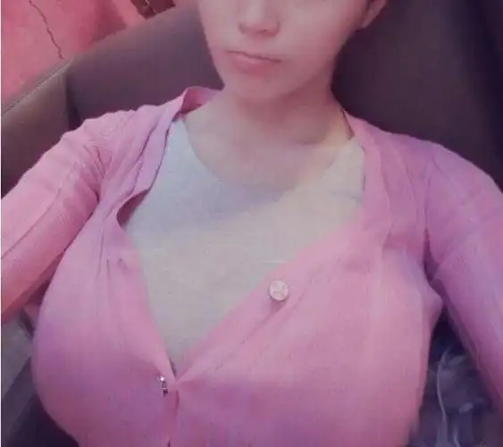 62岁大妈因胸太大不堪其扰做完缩胸手术后感觉如释重负