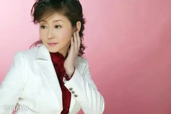 上海何婕 何婕和林海离婚了?何婕个人资料 / 比乐族