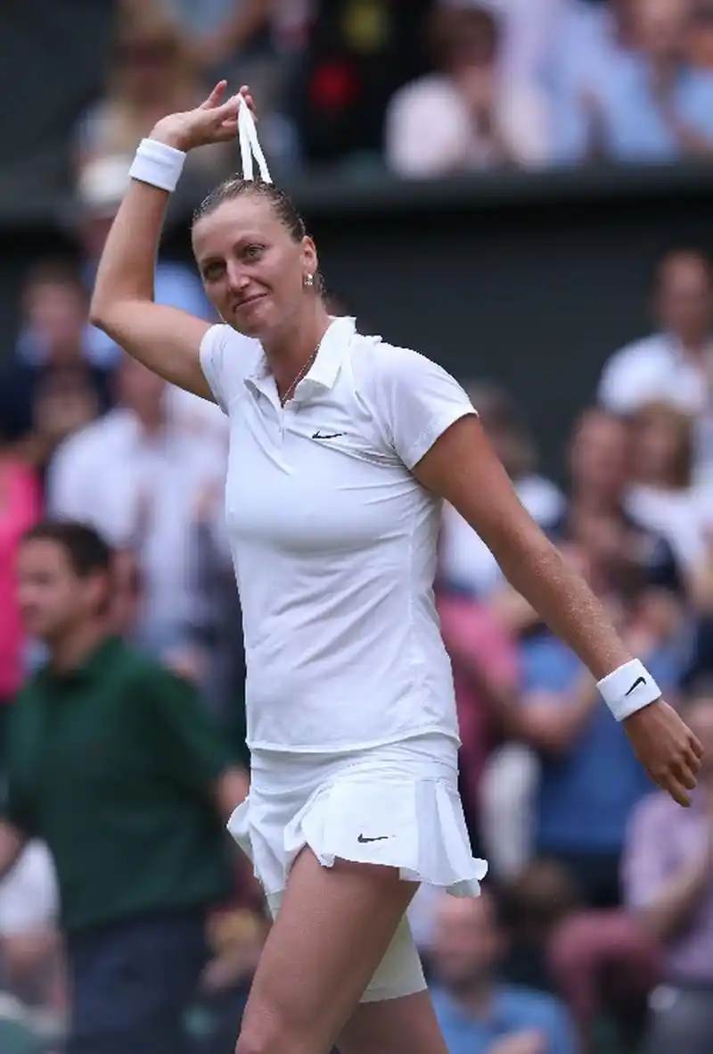 佩特拉·科维托娃(petra kvitova),1990年3月出生于捷克比洛维克,捷克
