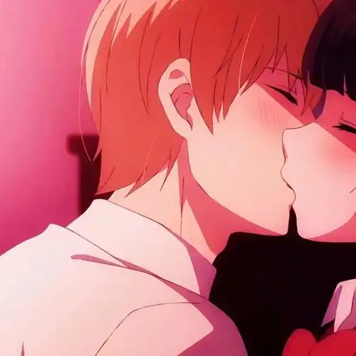 情侣头像|人气爆表情头|口罩|抱紧一点|不一样的精彩_网易订阅