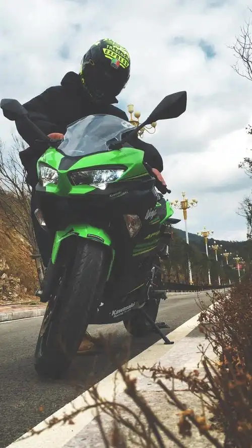 忍者400 kawasaki ninja400 小忍者改装天蝎尾段排气声浪展示_哔哩