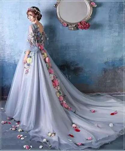 2018热门时尚新娘婚纱控非常漂亮的婚纱