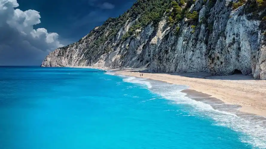 蓝色大海风景图片电脑桌面壁纸