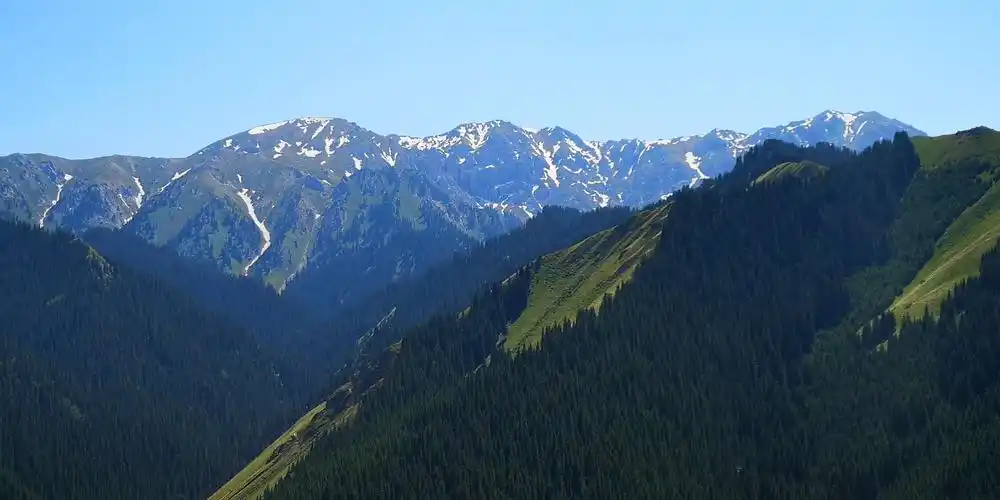 伊犁哈萨克自治州霍城县赛里木湖风景