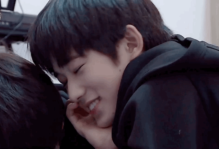 宋亚轩动图 - 堆糖,美图壁纸兴趣社区