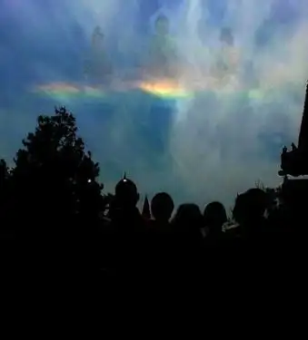 这些真实的佛法显圣图片你们见过么?