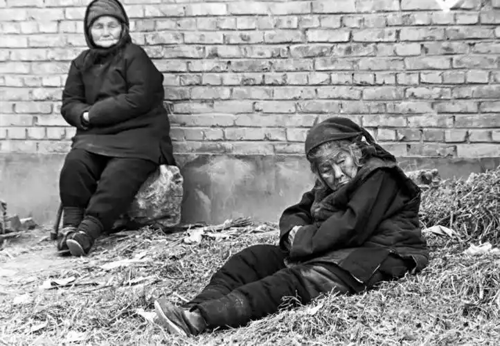 追忆七八十年代的中国农村,第十张已经彻底消失_老太太