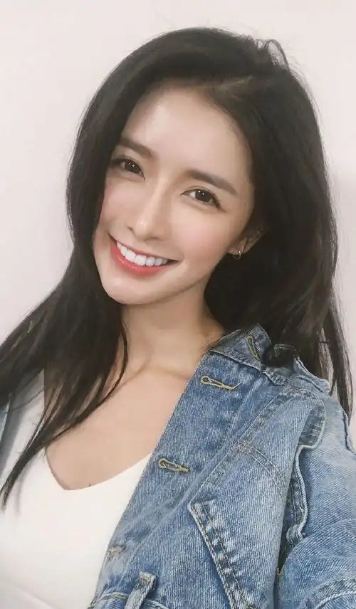 蔡卓宜牛仔外套性感图片写真44