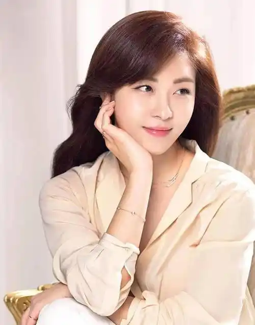 电影_韩彩英_美女