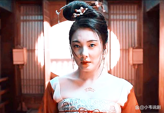 妖猫传:张雨绮穿着齐胸襦裙,走着猫步,网友盛赞"唐朝美人脸"