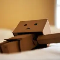 喜欢抬头仰望寂寞的天空_孤独的张小盒个性头像(2)