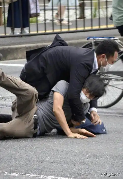 这起事件引发了两国网民的剧烈对喷,也再次将中日民众间根深蒂固的