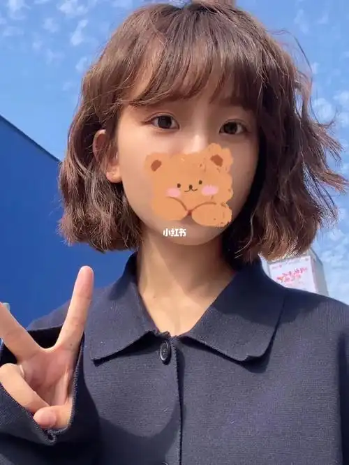 冲吖,姐妹们🎈中短发一定要烫的一款蛋卷头