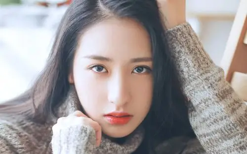 文艺少女活泼可爱桌面壁纸