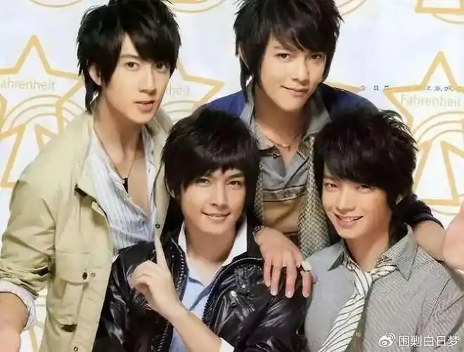 唐禹哲前脚被起哄求婚后脚自爆未婚生子11年