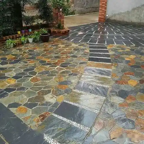 石材碎拼打破常规的铺装之美