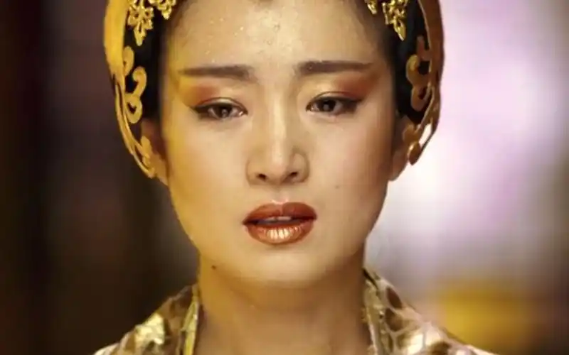 【巩俐】英气满满的骨像美,惊艳又霸气|满城尽带黄金甲_哔哩哔哩_bili