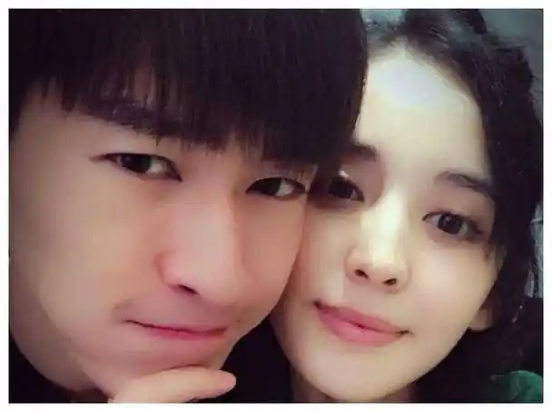 原创古力娜扎私密照频曝光清纯形象何去何从男友曝料引关注