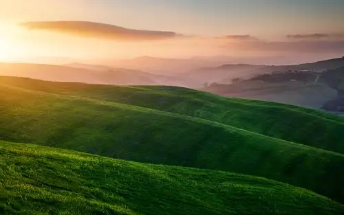 好看的绿色草原风景图片护眼桌面壁纸高清