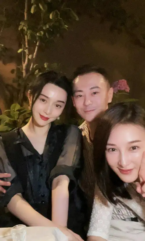 范冰冰生日照群星荟萃,梅婷乐珈彤现身为其庆生,绯闻男友也来了_李解