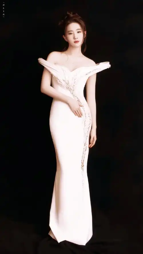 刘亦菲高定白裙