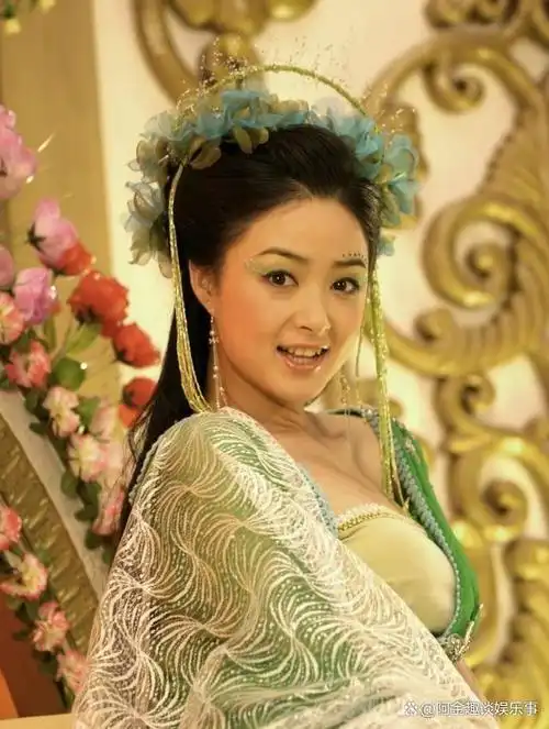 蒋欣:16岁北漂20岁买房,至今仍是未婚,活成人们"惹不起"的样子