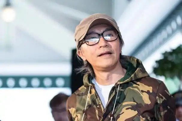 周星驰近况视频周星驰近期生活视频