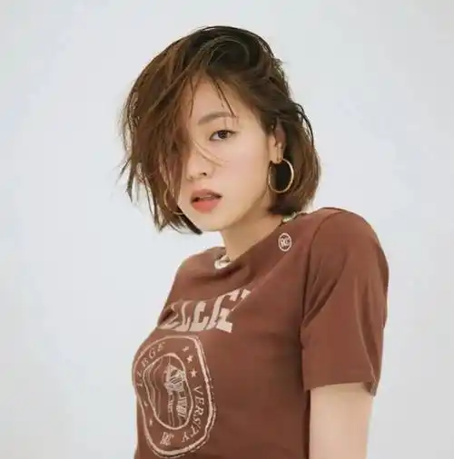 春季换季中短发合集,剪完就真的回不去了!_女生_新造型_发型