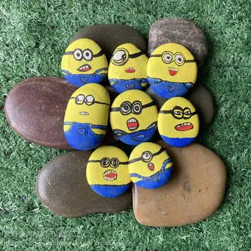 厂家批发彩绘鹅卵石片状鹅卵石美术绘画造型造景创意鹅卵石