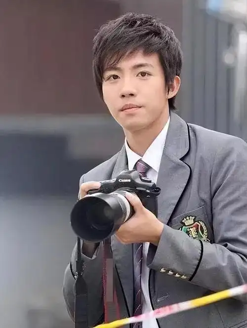 回顾俞灏明:毁容被公司放弃好友背叛,他蛰伏五年如今成人生赢家