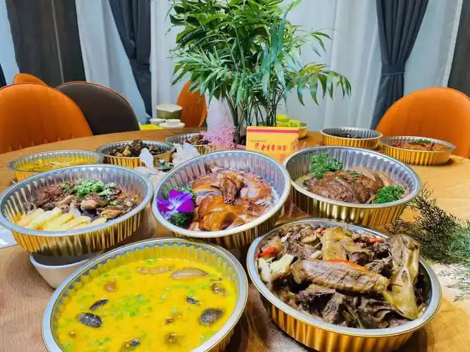 年夜饭外卖火热预定中