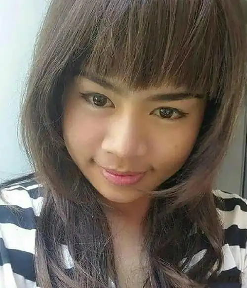 泰国贵妃被贬贴身保镖却晋升为国王新宠30岁土里土气像假小子