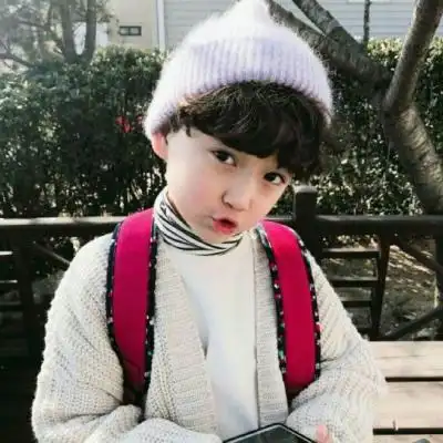 很火爆的超级可爱萌娃头像男