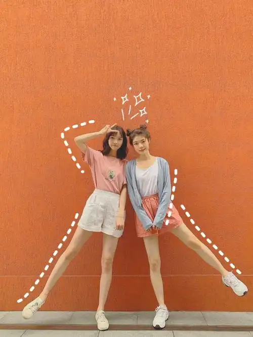 好看的闺蜜图片双人拍照姿势动作(闺蜜拍照摆pose大全)