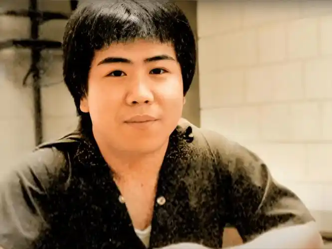 竹联帮的"忠堂"堂主董桂森原本就走的匆忙,为了生存,刘焕荣联合,同样