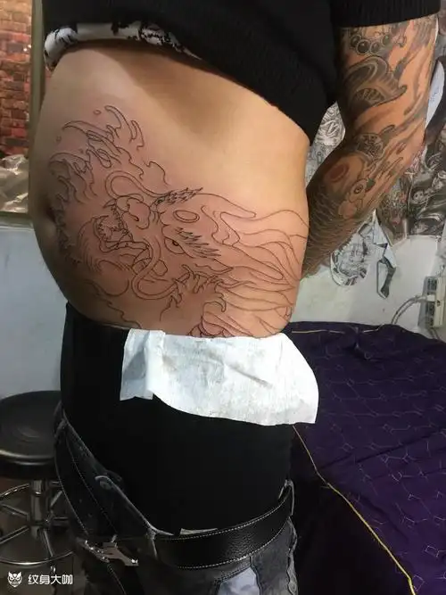 肚子纹身阿丰纹身爱你们