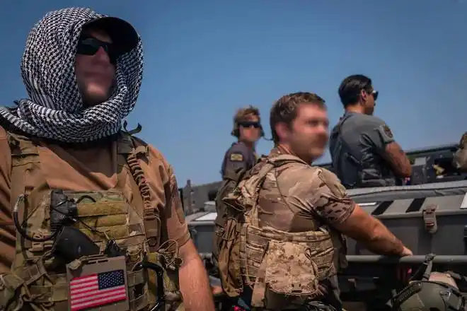 不能公开他们真面目,海豹突击队与泰国海军特种部队展开联合演习_网易