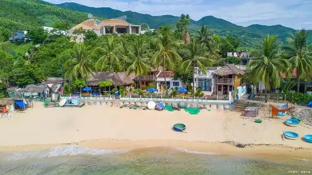 海南三亚旅游景点(三亚旅游必去的景点简介i)