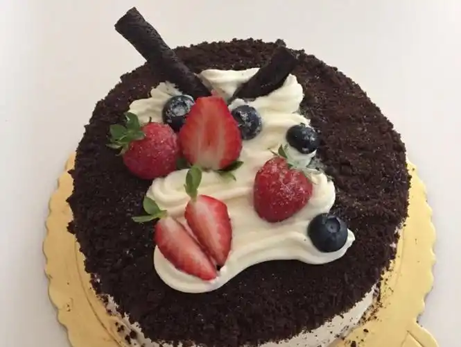 奥利奥草莓奶油蛋糕