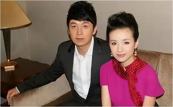 潘粤明与董洁离婚后与儿子11年未见如今和解重聚