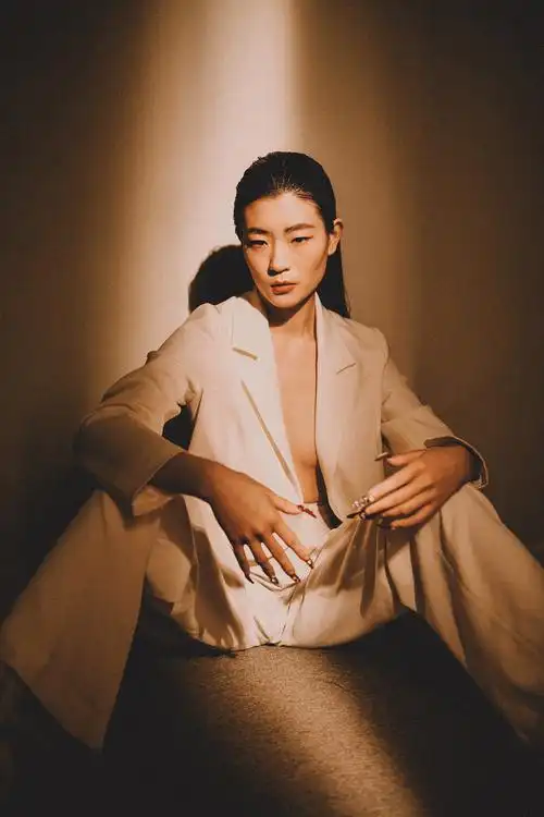 直视着自己 为什么我不能|摄影|人像摄影|reborn_ok_原创作品-站酷