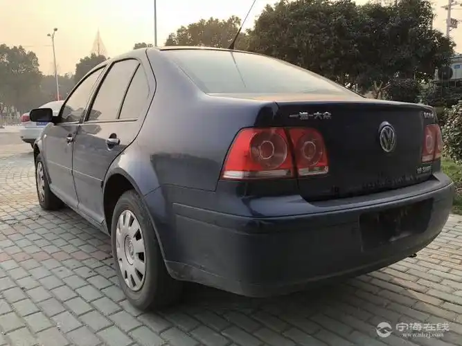 大众宝来16宝蓝色35万精品车况好车不等人