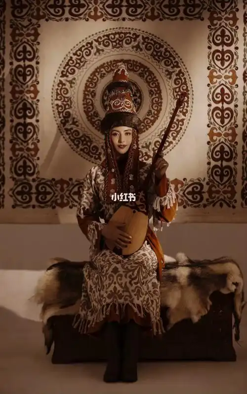 哈萨克族民族服饰