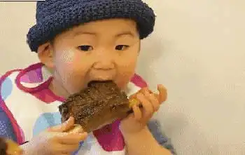 米饭狂爱粉表情包一哥的宋民国,现在已经长大成这样了