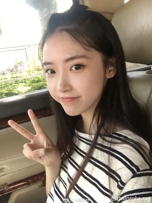 重庆校花胡文婕 一个喜欢穿汉服和cosplay的小清新妹子